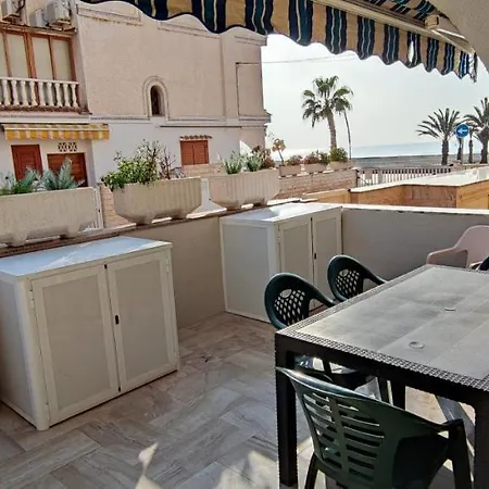 Breeze Townhouse By The Apartment